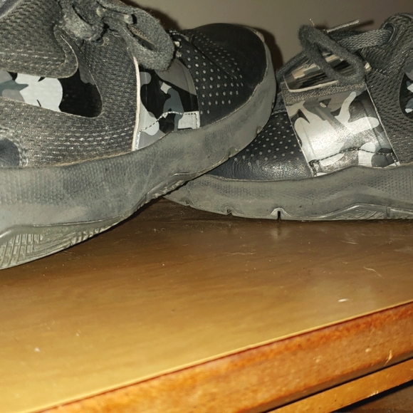 Nike Other - Nike Team Hustle size 6.5, color gray, lightly worn.